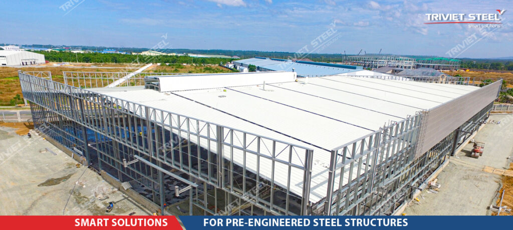contruction of pre-engineered steel warehouse 